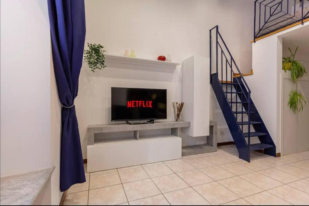 Luxury Loft On The Duomo Wifi & Netflix Apartman Milánó Kültér fotó