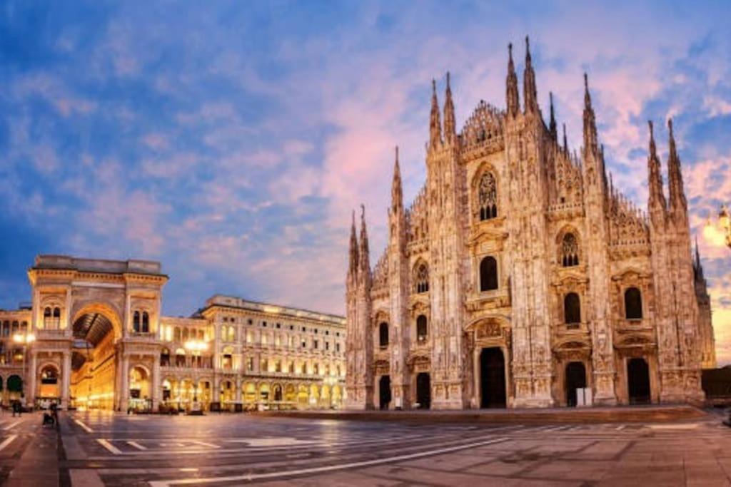 Luxury Loft On The Duomo Wifi & Netflix Apartman Milánó Kültér fotó